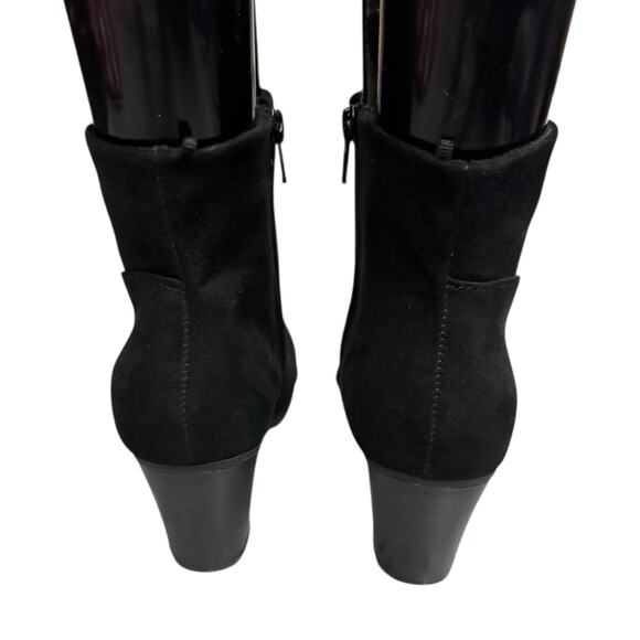 Old Navy Black Suede Round Toe Ankle Booties Women’s Size 9 - Picture 5 of 10